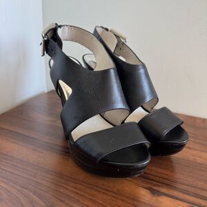 Size 8.5 MICHAEL Michael Kors Black Carla Leather Platform Heels Sandals Buckle